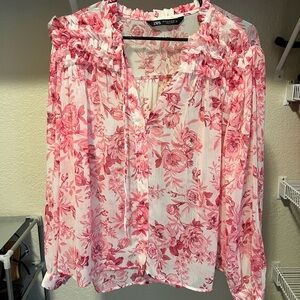 Zara Women's Pink and White Floral Blouse